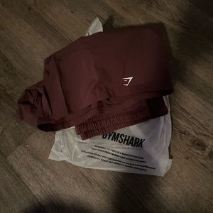 Gymshark woven shorts w pockets